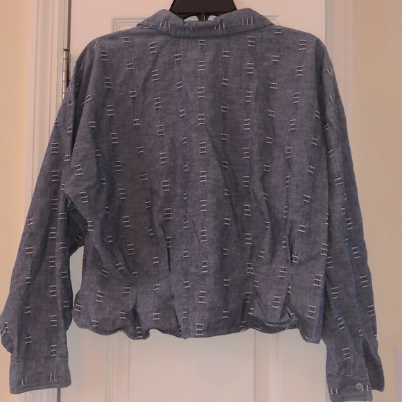 Vintage Blue White Patterned Long Sleeve Crop Top - Picture 5 of 5